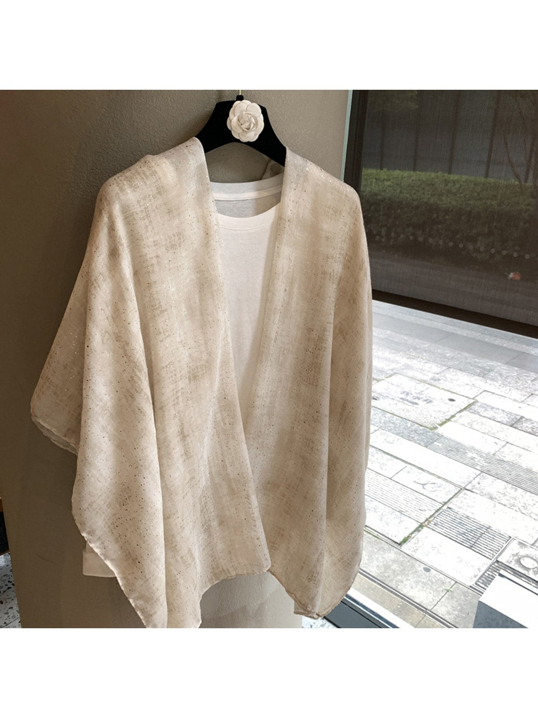 Scarvii - Minimal Gold Detail Everyday Wrap Scarf