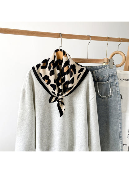Scarvii - Classic Leopard Print Square Scarf