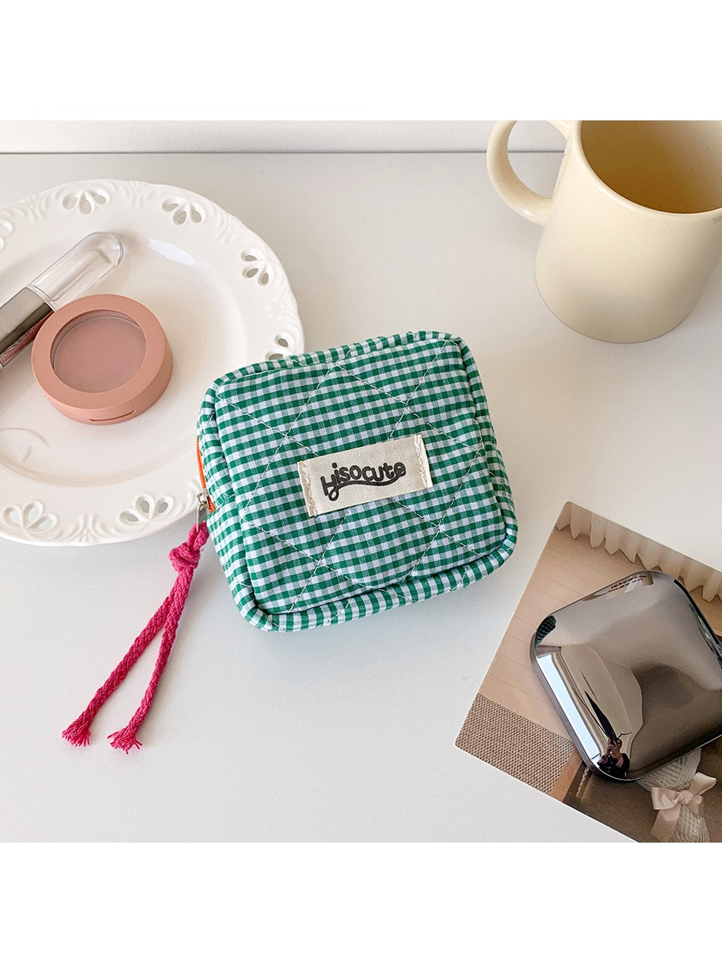 Cosbai - Checkered Zipper Makeup Organizer Bag
