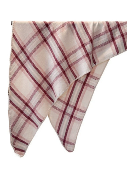 Scarvii - Classic Scarf with Plaid Pattern