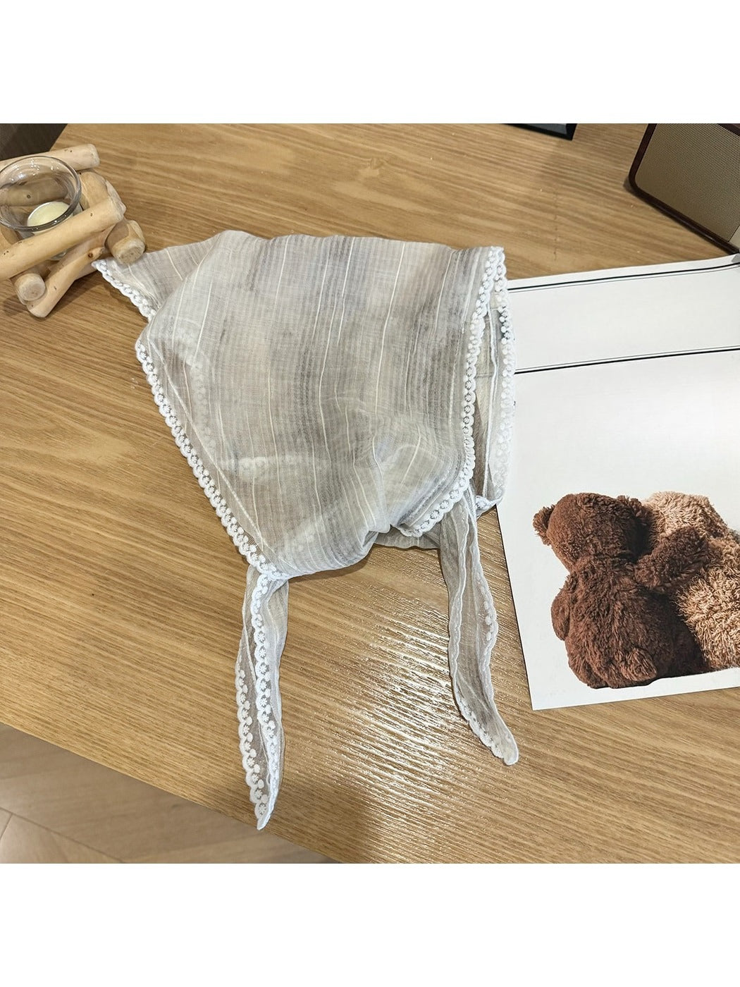 Scarvii - Delicate Lace Trim Fashion Triangle Bandana