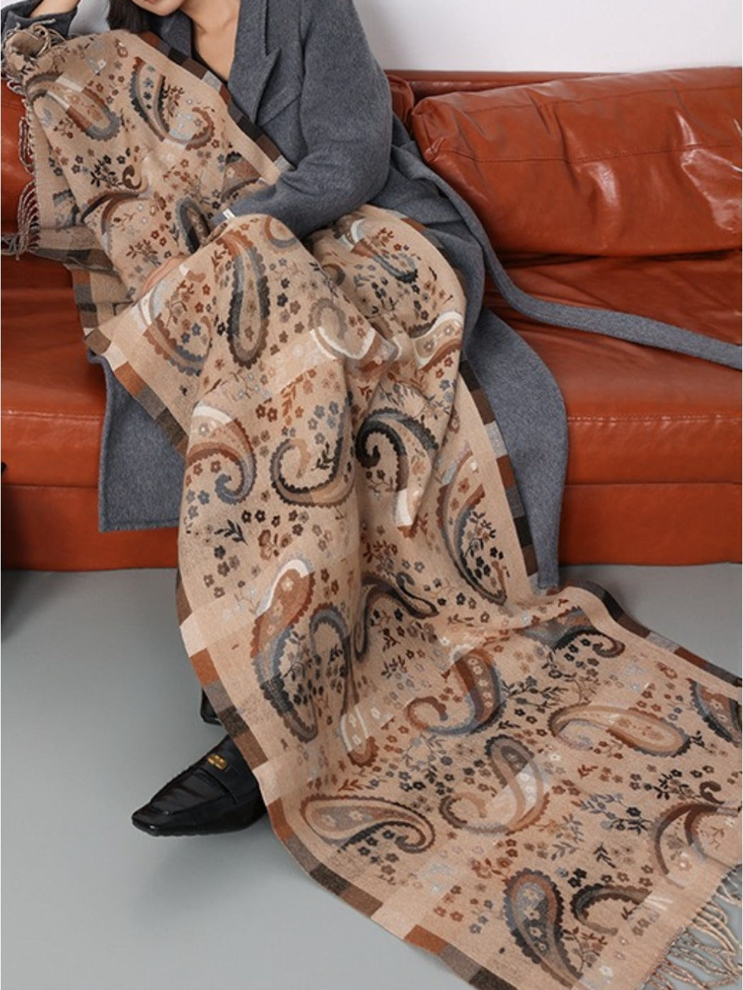 Scarvii - Bohemian Paisley Pattern Travel Scarf
