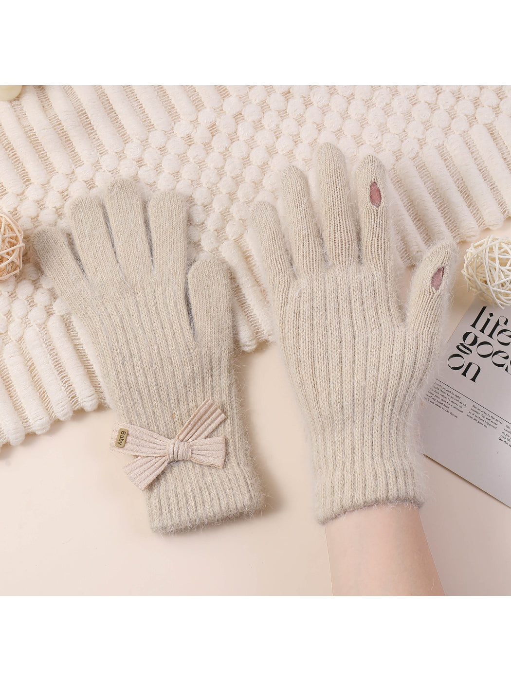 Gloving - Bow Detail Touchscreen Gloves