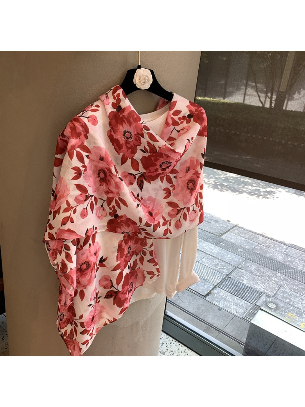 Scarvii - Rose Bloom Print Tassel Women's Scarf