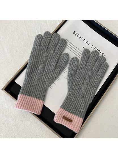 Gloving - Cable Knit Colour Cuff Winter Gloves