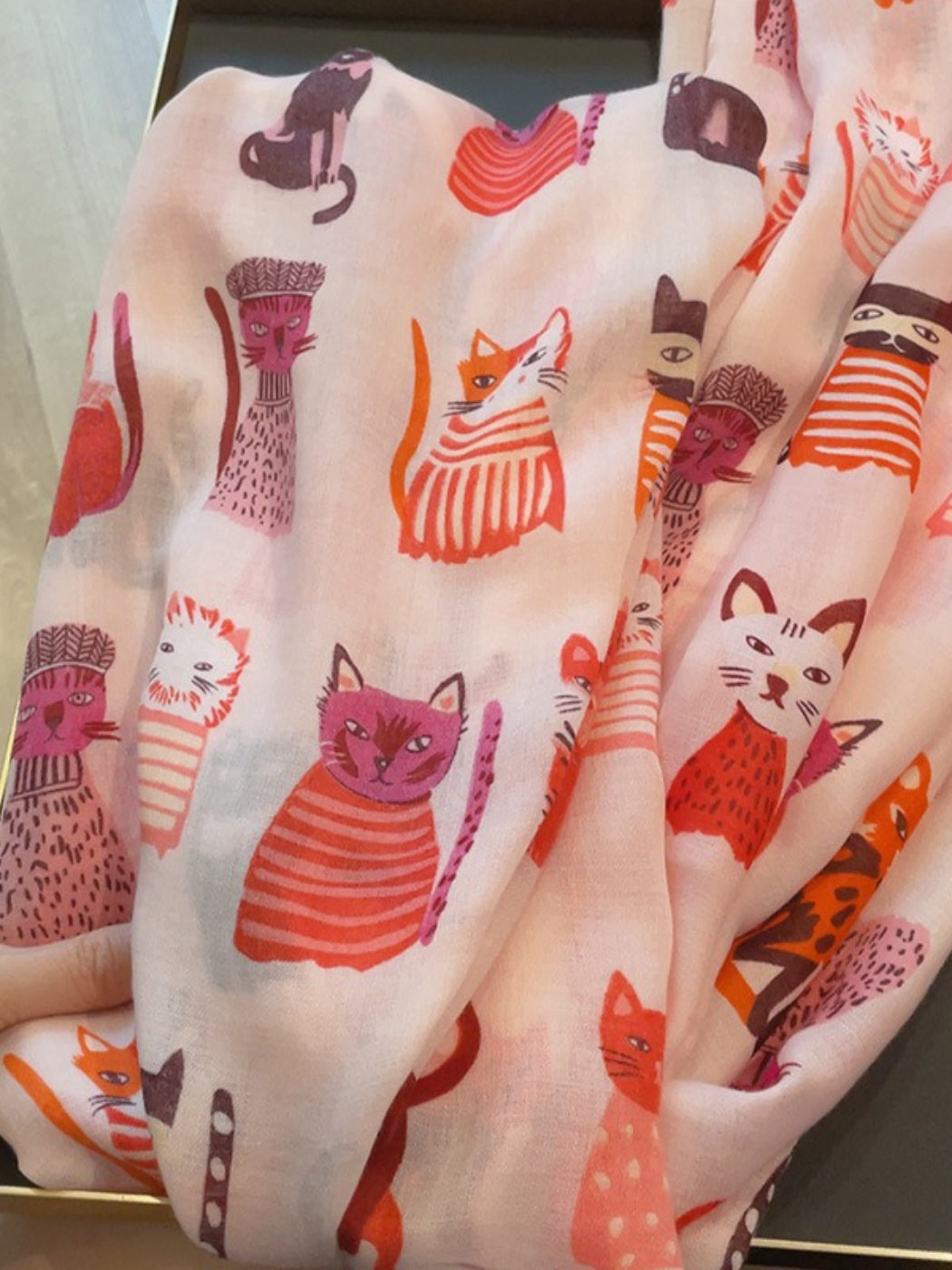 Scarvii - Playful Cat Print Scarf