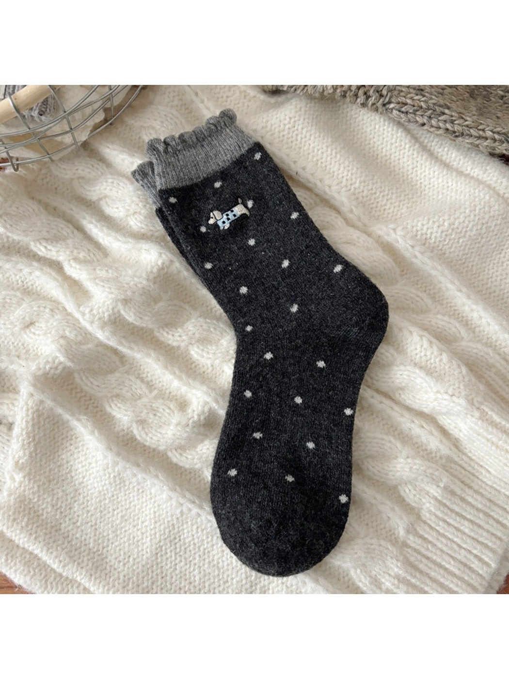 Rufia - Cute Puppy Embroidered Dot Crew Socks