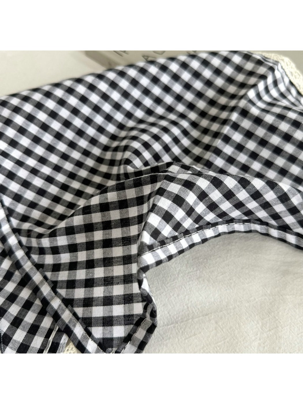 Scarvii - Gingham Lace Trim Triangle Bandana