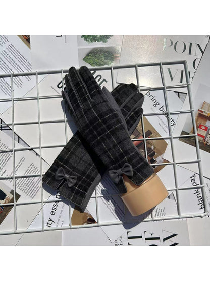 Gloving - Plaid Touchscreen Gloves with Bow
