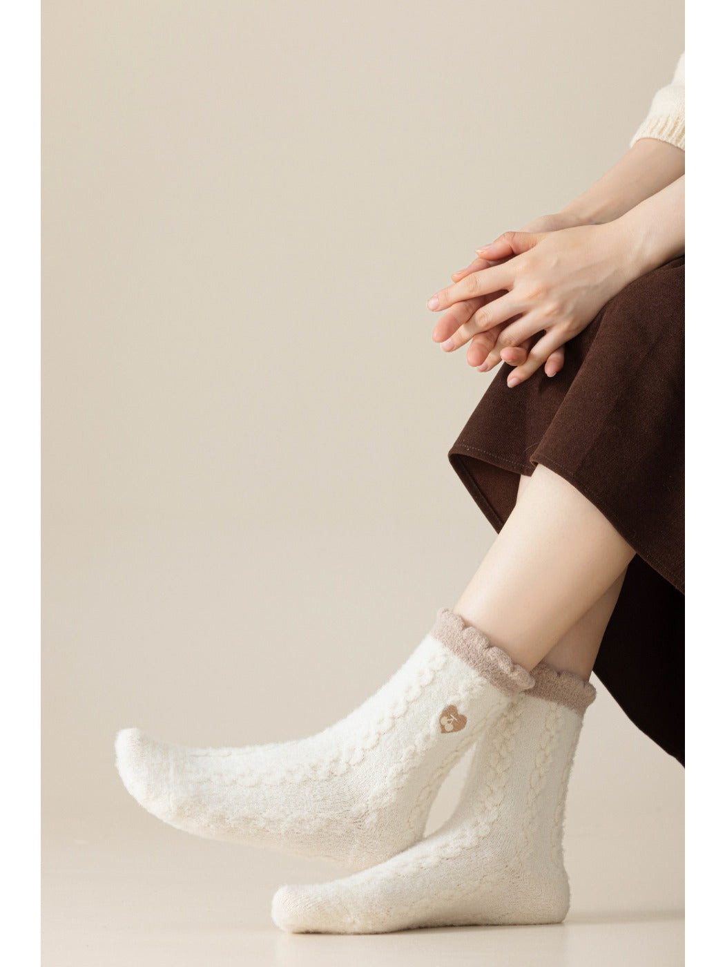 Rufia – Heart Embroidery Warm Home Socks