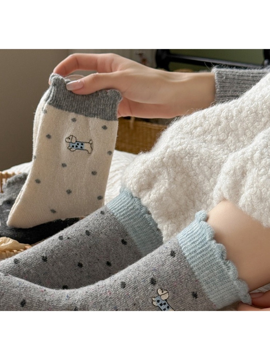 Rufia - Cute Puppy Embroidered Dot Crew Socks