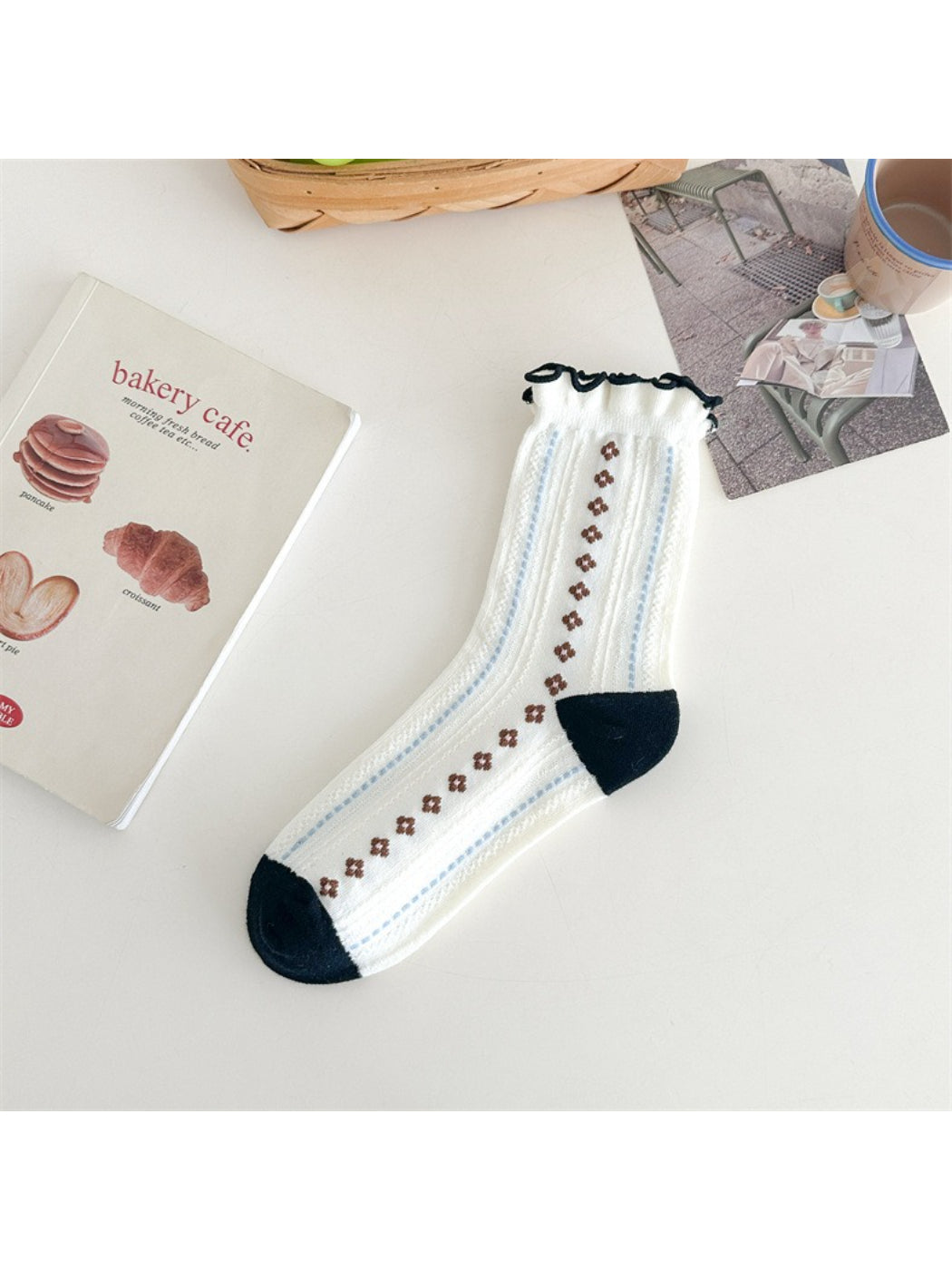 Rufia - Retro Flower Trim Crew Socks