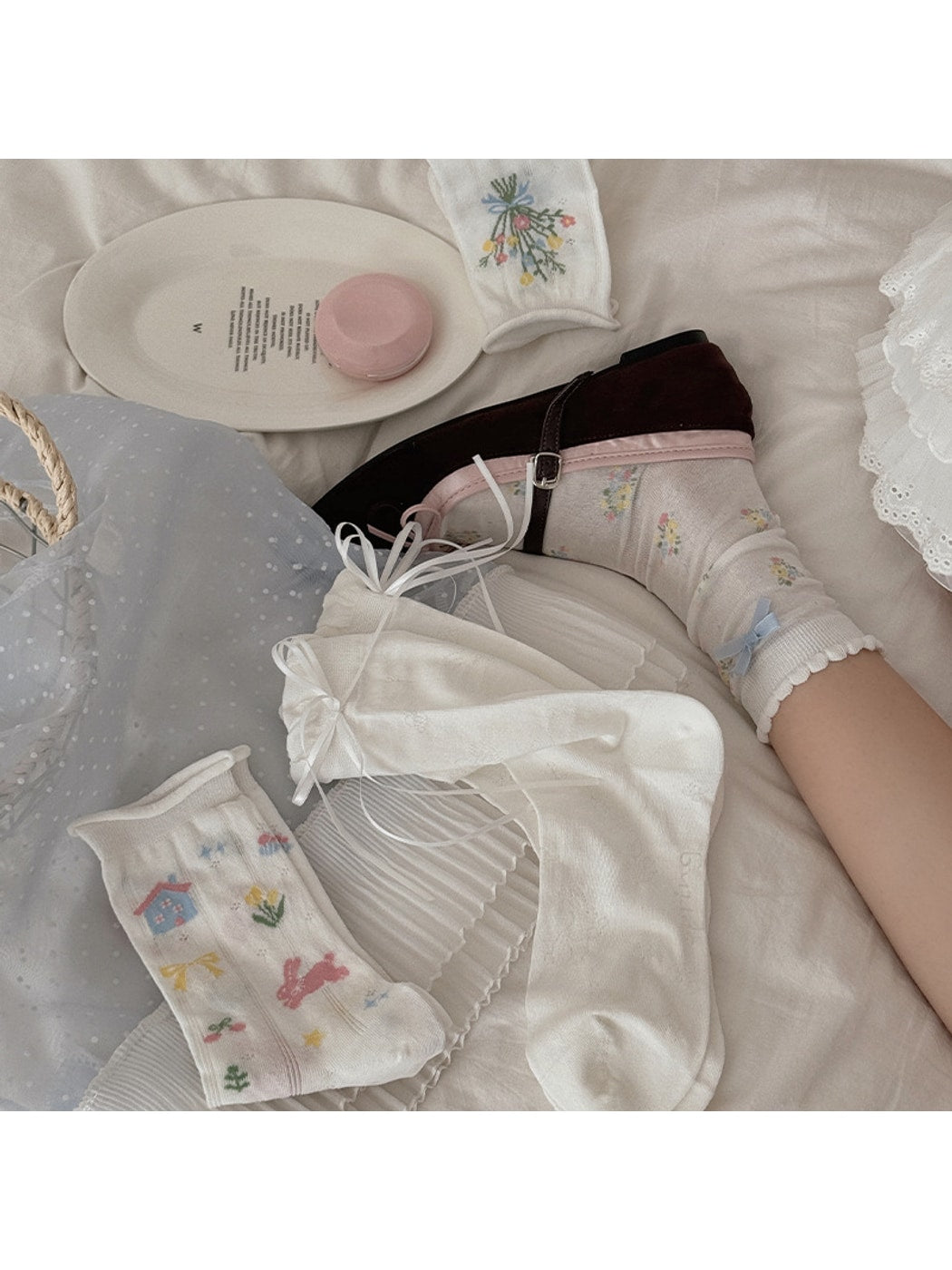 Rufia - Cute Bow and Rabbit Patterns Crew Socks