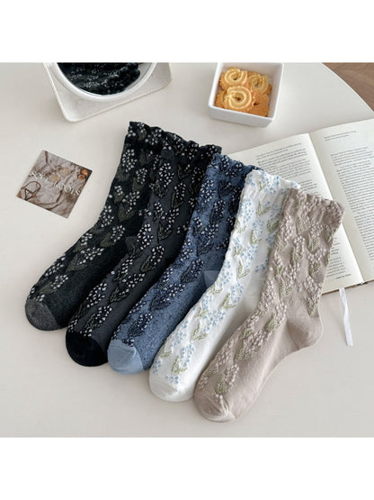 Rufia - Textured Leaf Cluster Socks