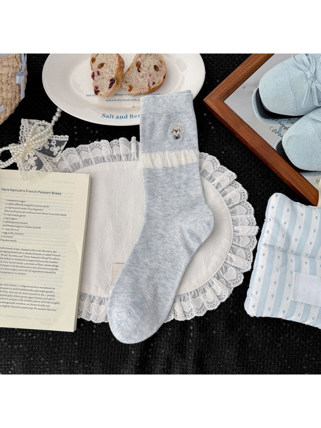 Rufia - Cute Animal Embroidered Casual Socks
