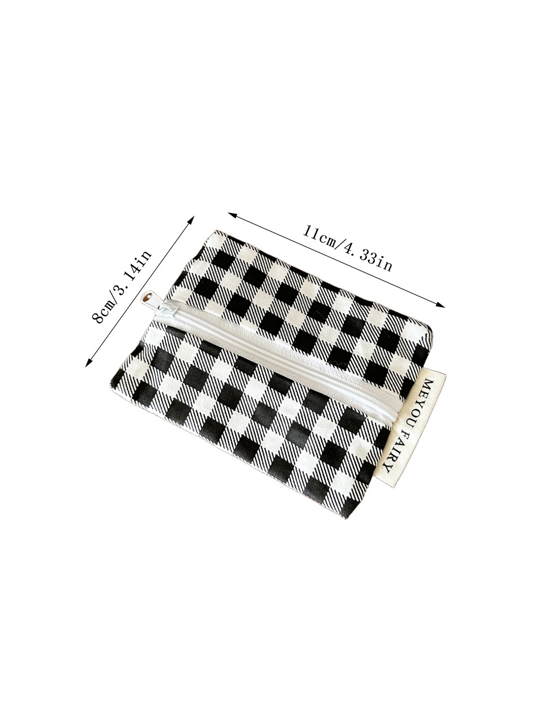 Checks makeup bag with 11 cm width and 8 cm height annotations