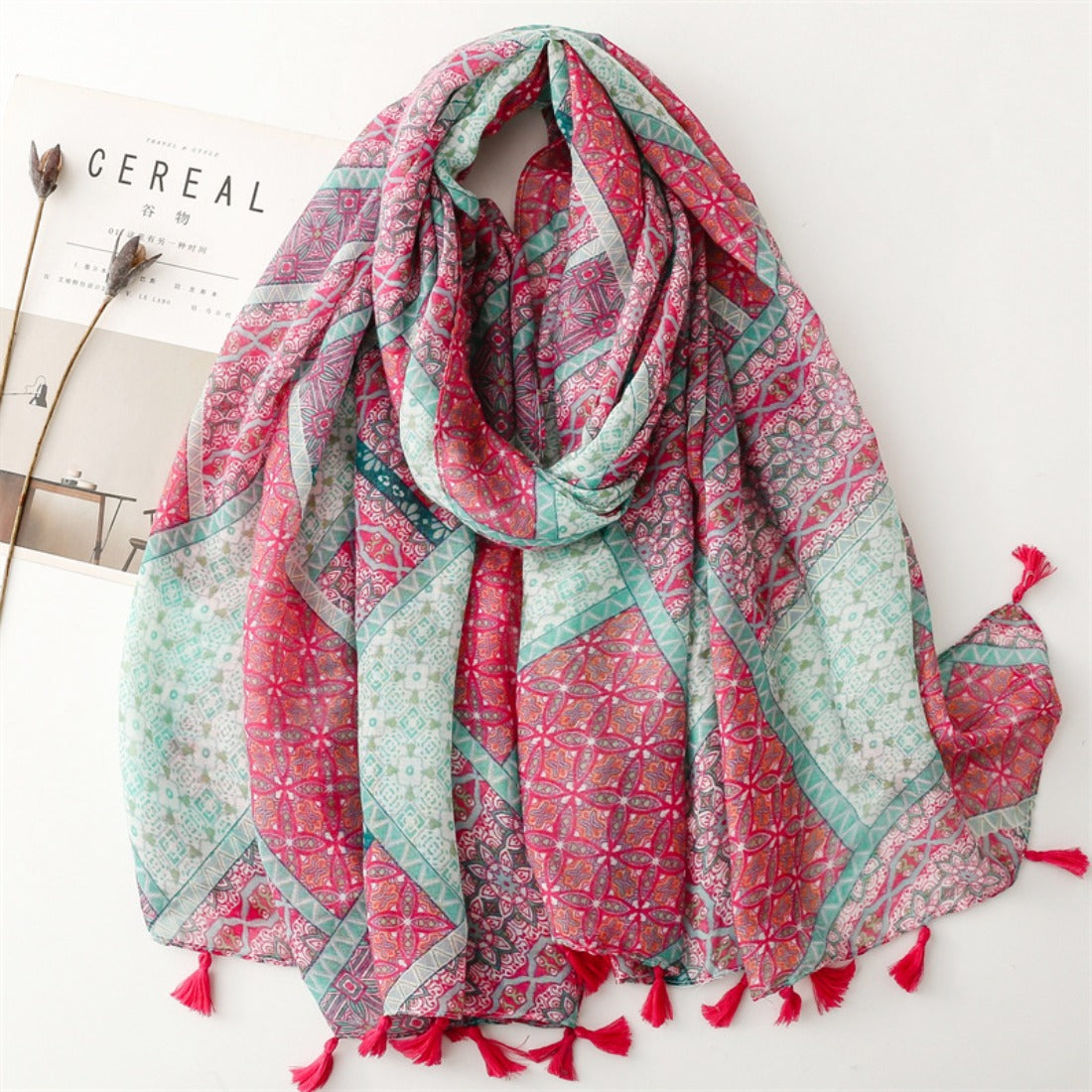 Scarvii - Green & Pink Geometric Pattern Scarf