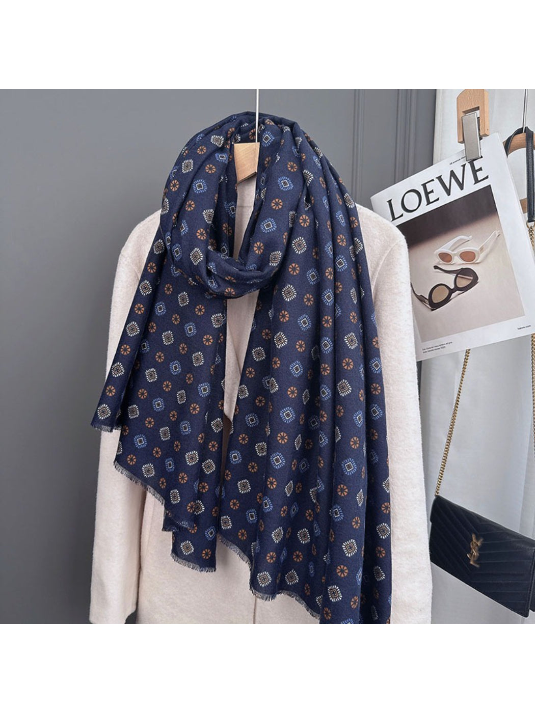 Scarvii - Vintage Geometric Pattern Scarf