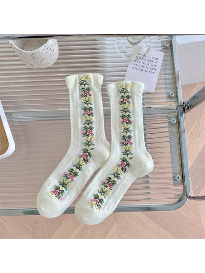 Rufia - Vintage Floral Vine Sheer Crew Socks product image 6