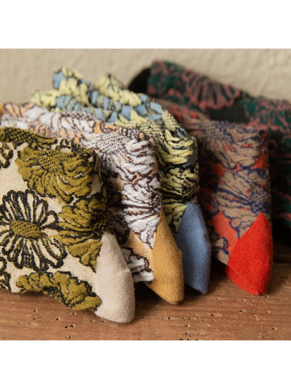 Rufia Textured Bloom Pattern Crew Socks product image 2