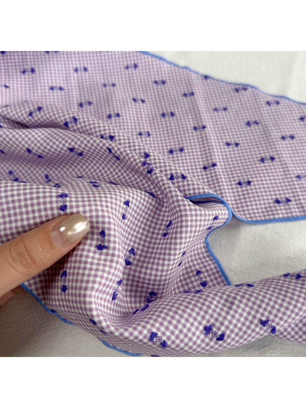 Scarvii - Retro Dot Trim Triangle Bandana
