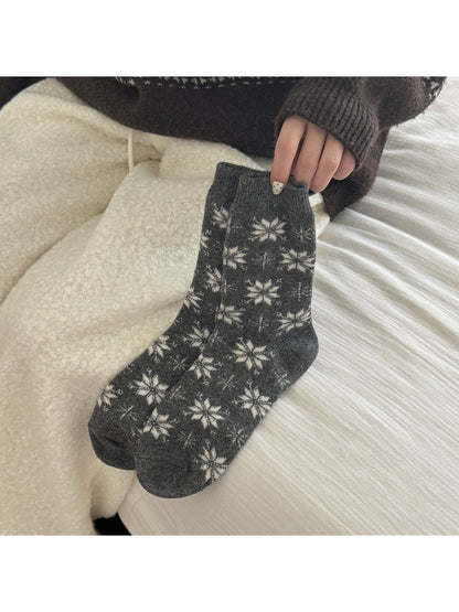 Rufia - Snowflake Pattern Crew Socks product image 5