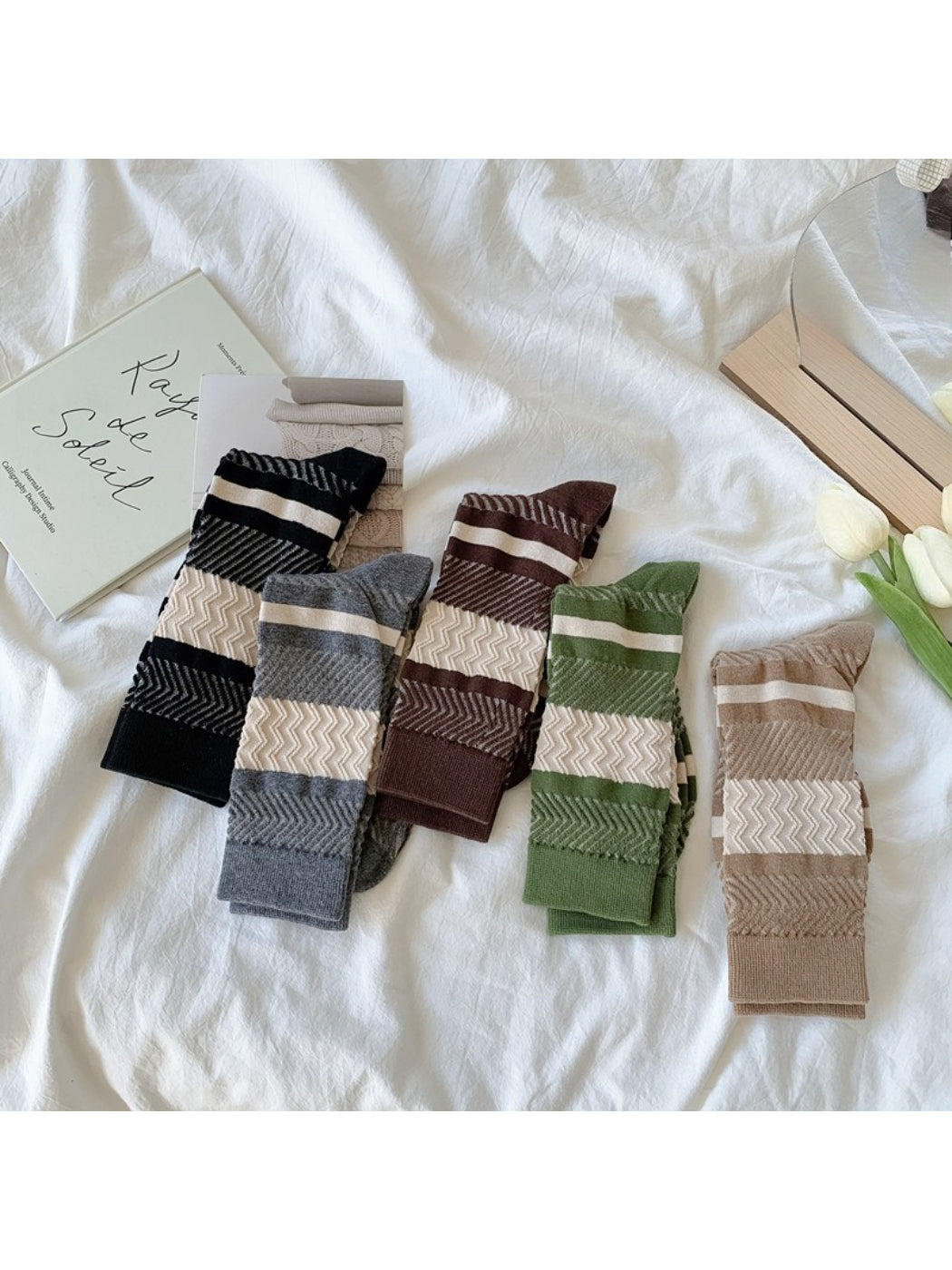 Rufia - Textured Zigzag Stripe Crew Socks