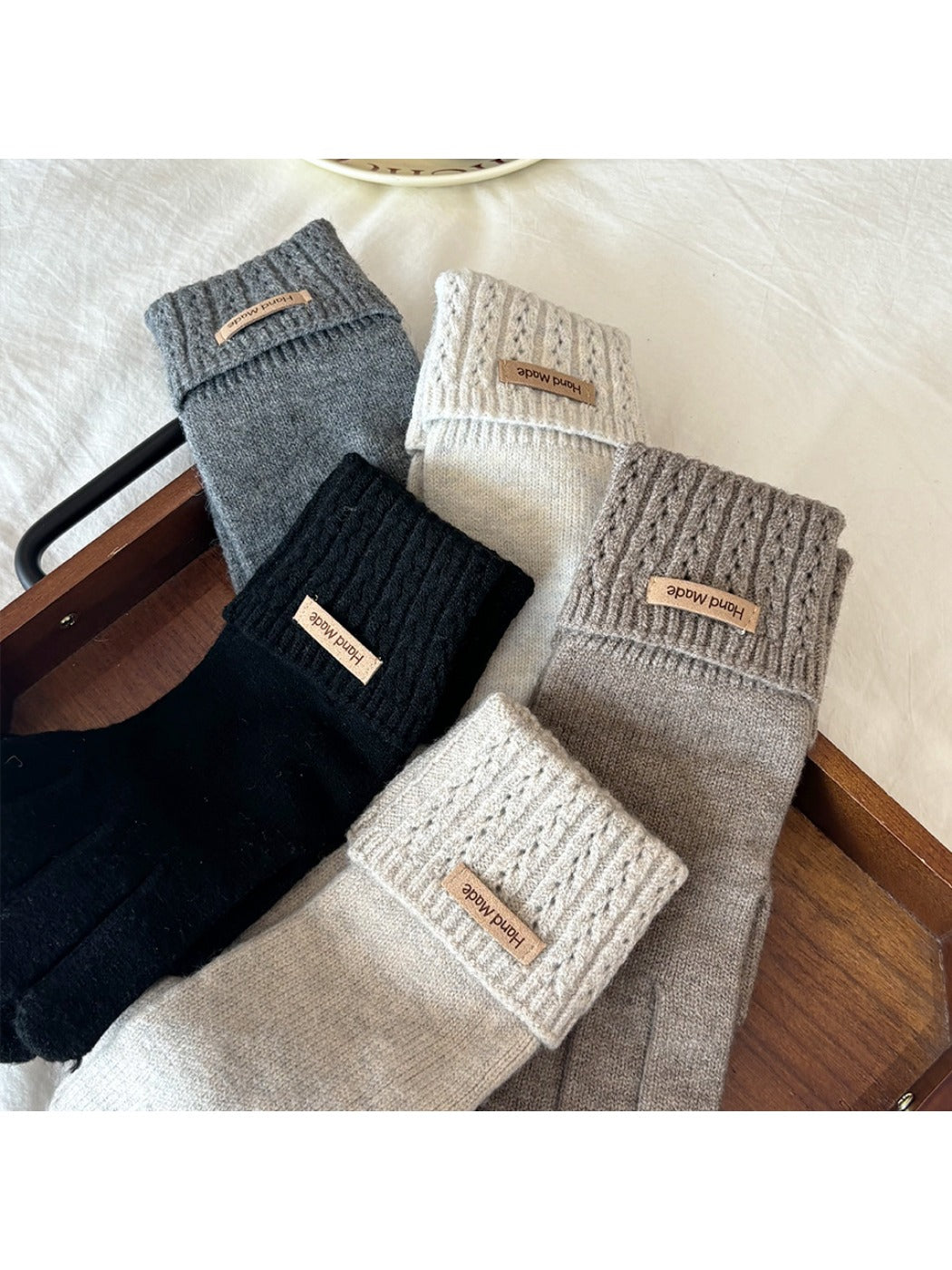 Gloving - Soft Knit Gloves with Touchscreen