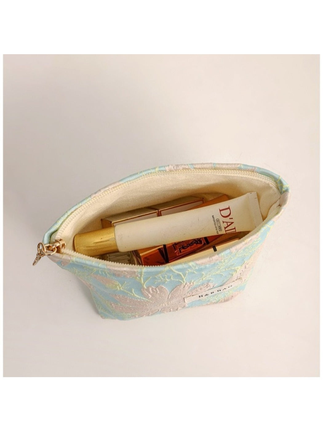 Cosbai -  Elegant Cosmetic Bag with Floral Patterns