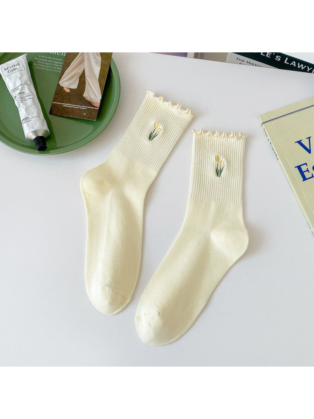 Rufia - Tulip Embroidered Lettuce-Edge Crew Socks product image 7