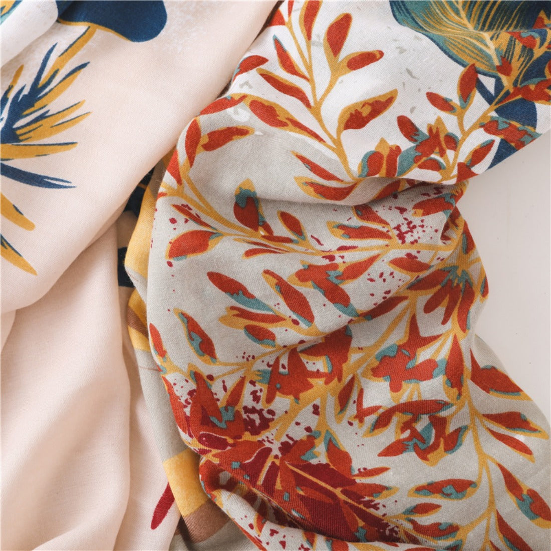 Scarvii - Floral Plant Pattern Summer Scarf