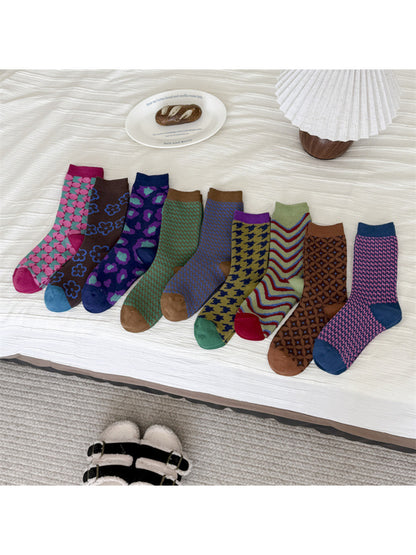 Rufia – Colorful Knit Socks in Bold Patterns
