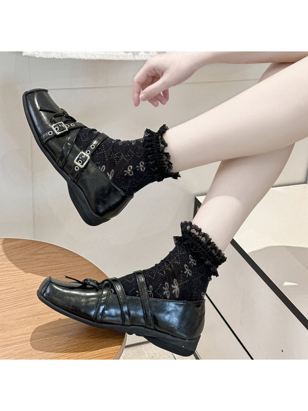 Rufia - Sheer Lace Bow Ankle Socks product image 2
