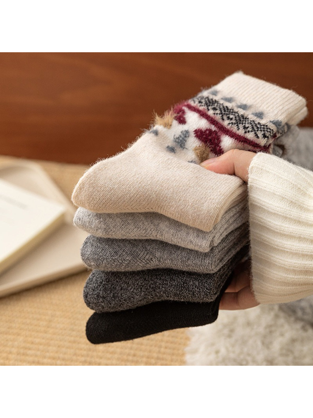 Rufia - Mushroom Pattern Knit Crew Socks product image 2