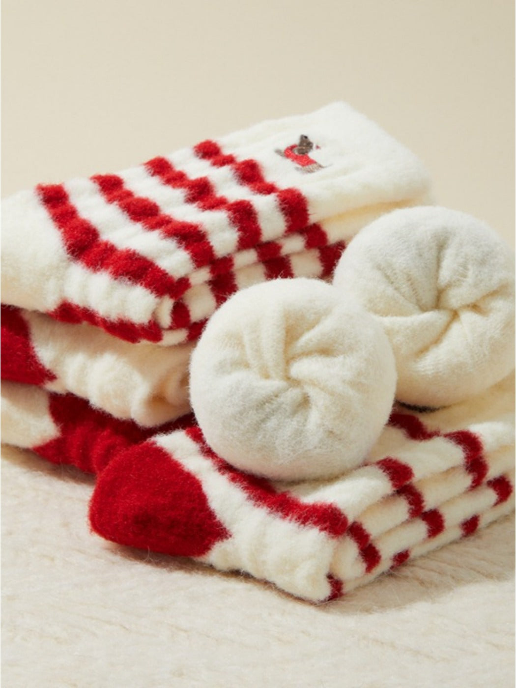 Rufia - Red & White Christmas Vibe Mid-Calf Socks