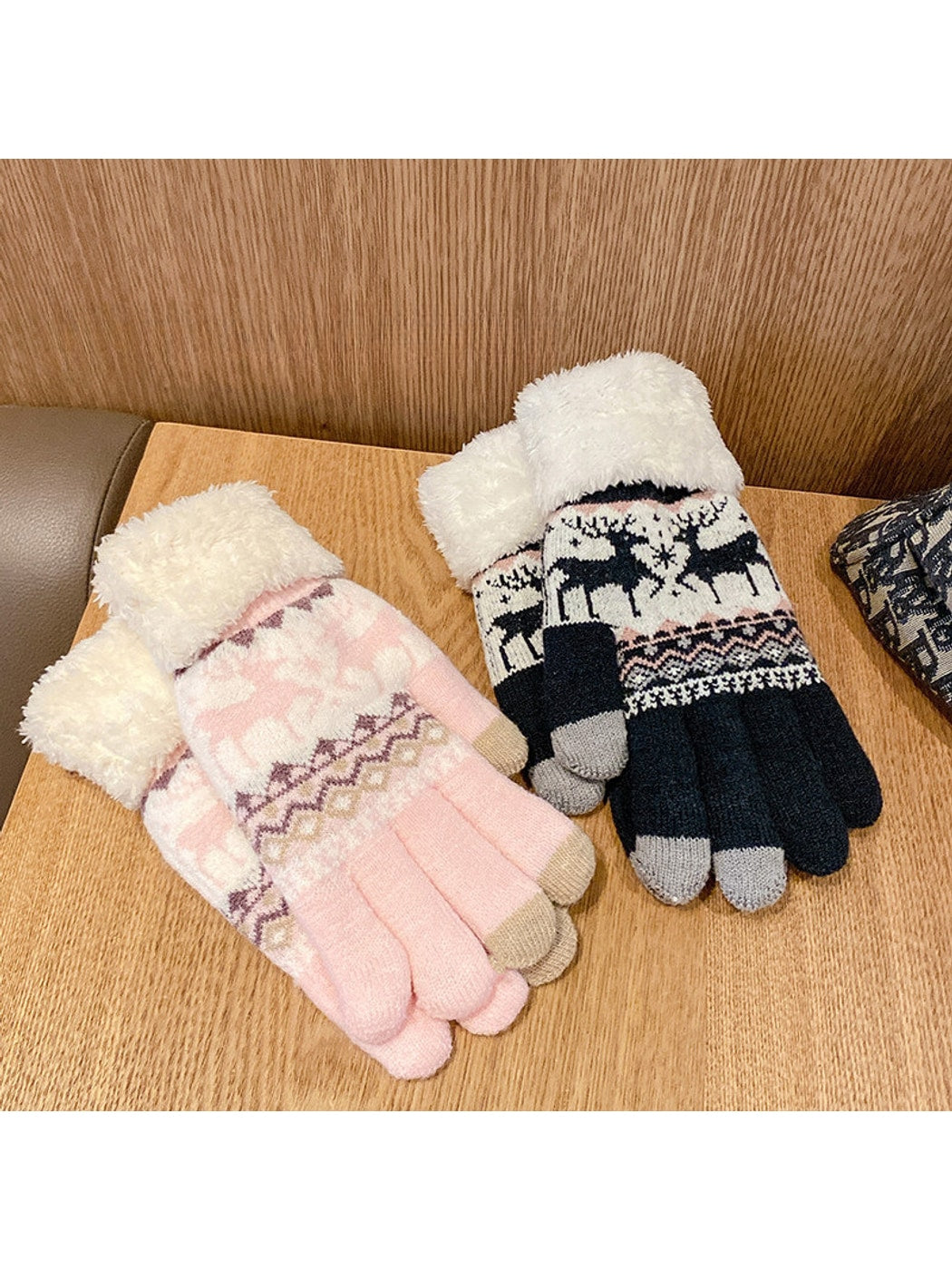 Gloving - Deer Pattern Full Finger Winter Gloves