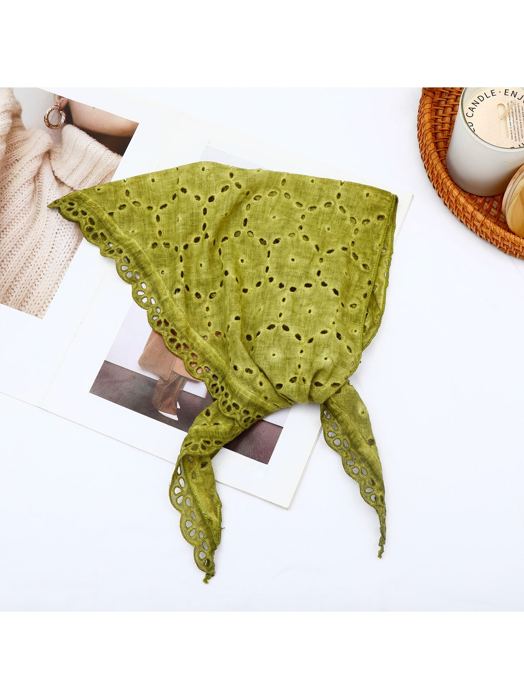 Scarvii - Casual Hollow Out Triangle Bandana