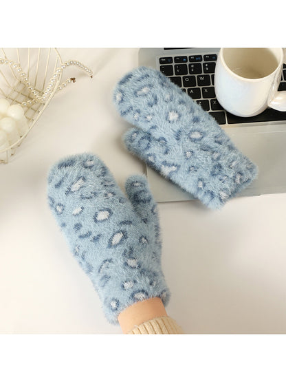 Gloving - Women's Fuzzy Leopard Print Mittens