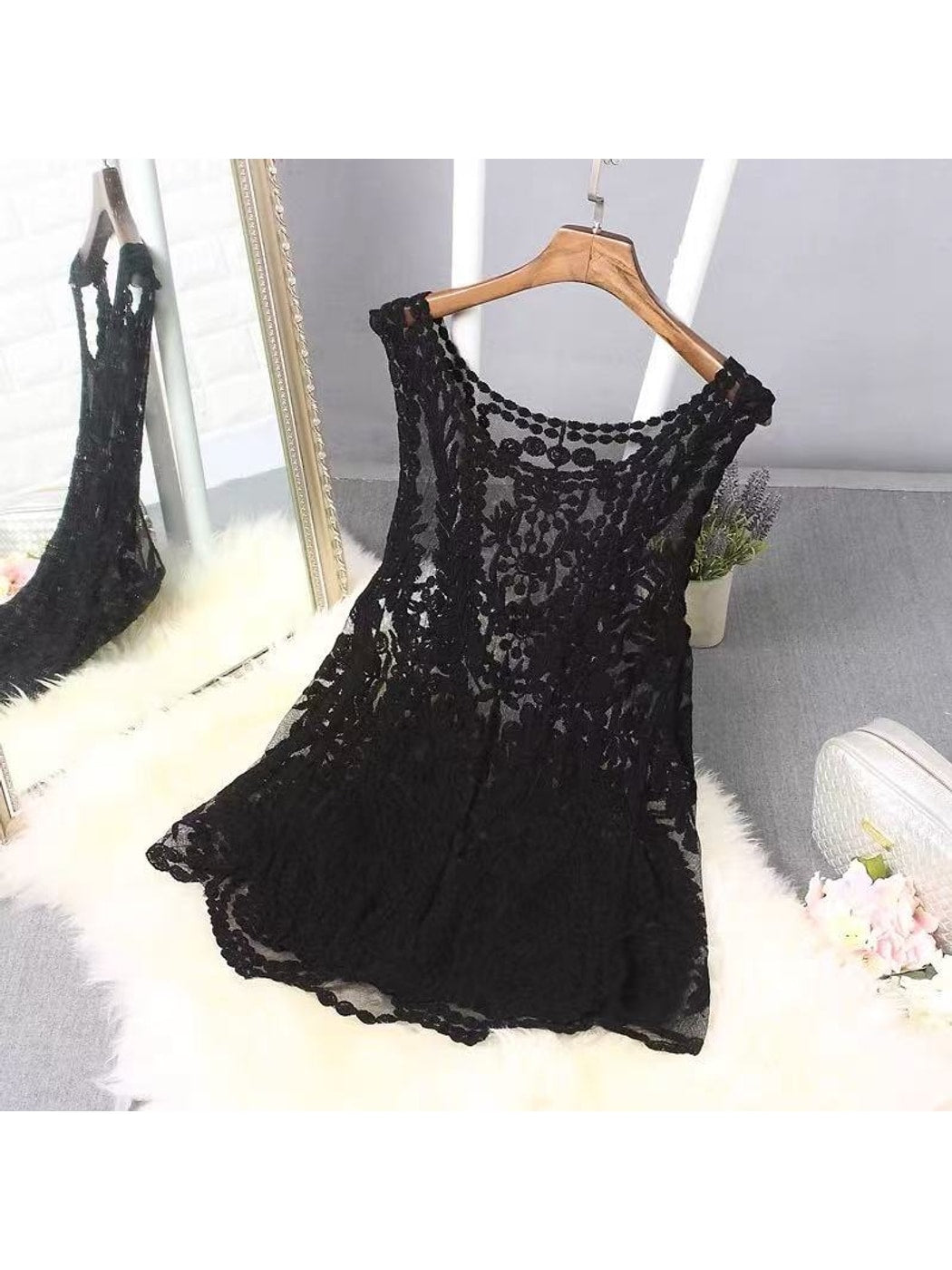 Crosa - Elegant Hollow Out Beach Lace Vest