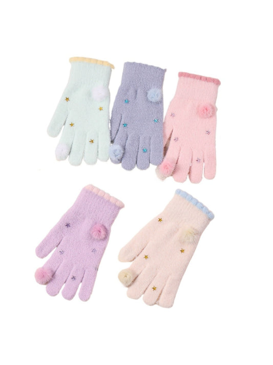 Gloving – Plush Star Accent Winter Gloves