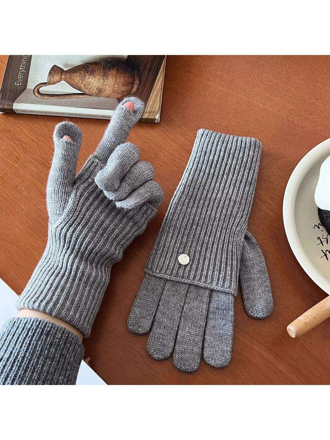 Gloving - Women's Layered Ribbed Knit Winter Gloves