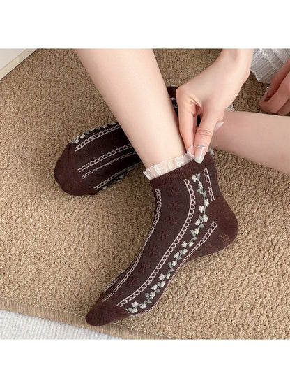 Rufia - Cute Floral Lace Trim Ankle Socks