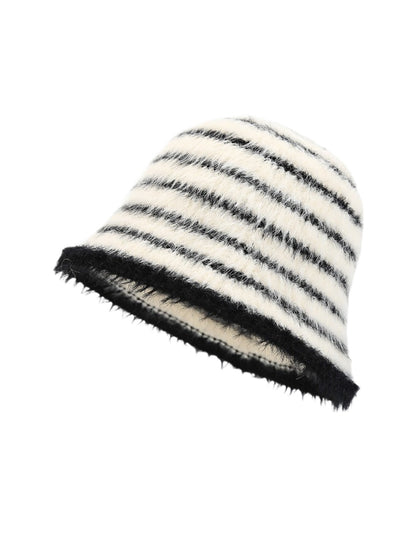 Haila – Striped Fuzzy Winter Bucket Hat