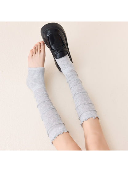 Rufia - Soft Ribbed Ruffle Trim Slouchy Leg Warmers