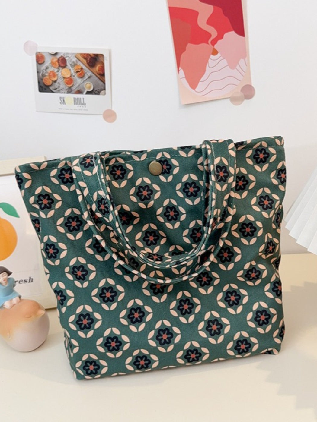 Cosbai - Vintage Canvas Tote Bag with Green Quilted Print