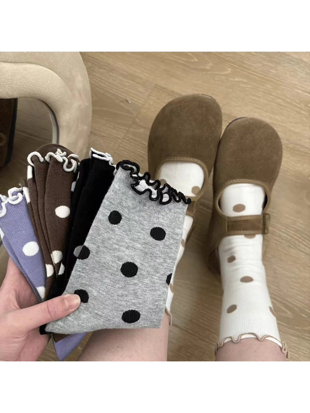 Rufia - Playful Dot Frill Edge Crew Socks