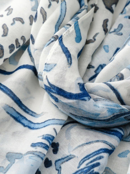 Scarvii - Classic Scarf with Leopard & Floral Print