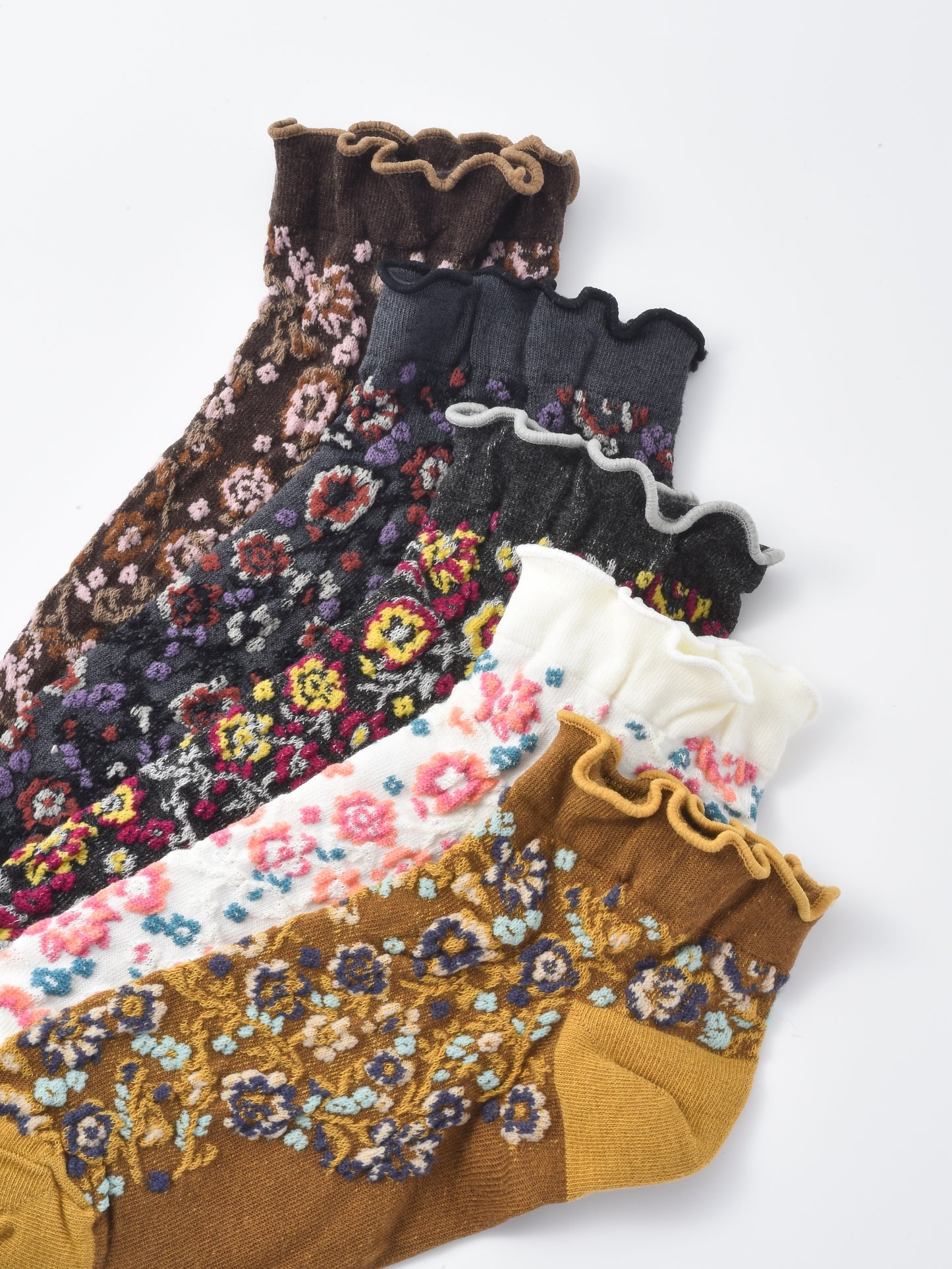 Rufia - Vintage Floral Ruffle Crew Socks