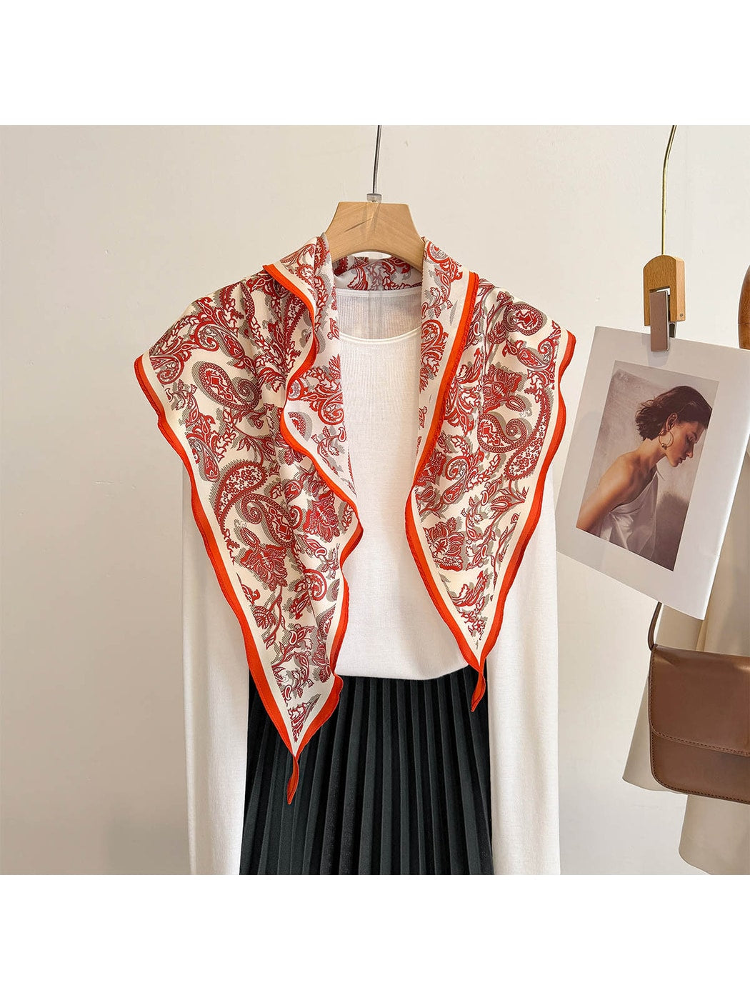 Scarvii Classic Paisley Pattern Fashion Neck Scarf product image