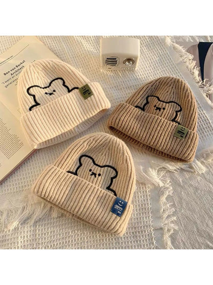 Haila - Winter Bear Embroidery Knitted Beanie